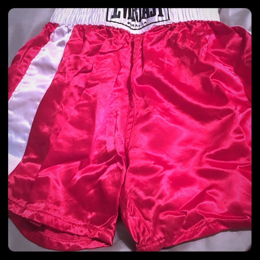Boys small everlast red boxing shorts
